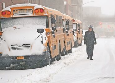 Tormenta invernal paraliza a la mitad de Estados Unidos