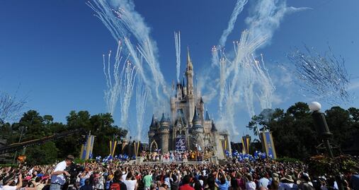 Detienen a mujer de 69 años por llevar cannabis en Disney World