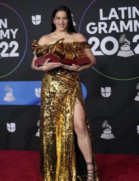 Rosalía le a gana Bad Bunny el Latin Grammy a mejor álbum del año con "Motomami"