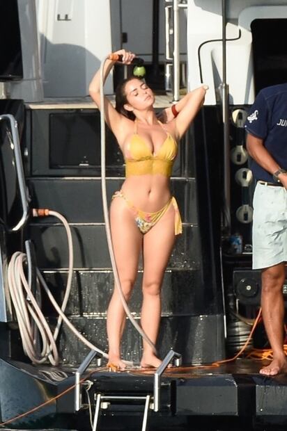 Demi Rose presume silueta 'curvy' con bikini en viaje por Tailandia