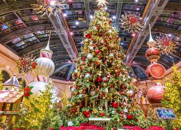 10 atracciones que iluminan la Navidad y Año Nuevo en Las Vegas