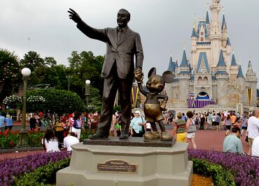 Hallan 4 muertos en una casa en el corazón de Disney World