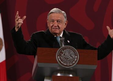 Histórico logro: Peso mexicano baja de 17 pesos por dólar por primera vez desde 2015; AMLO se regocija