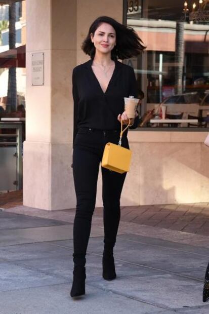 Eiza González presume belleza y silueta de impacto en Beverly Hills
