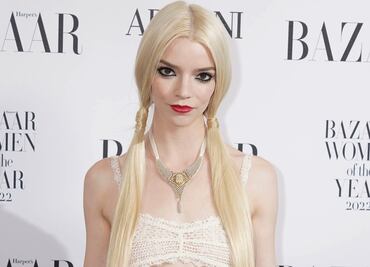 Anya Taylor-Joy arrasa en premiación con bralette traslúcido de encaje