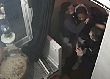 Golpiza de policías contra afroamericano indigna a Francia