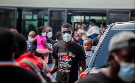 Estados Unidos envía de vuelta a su país a miles de haitianos