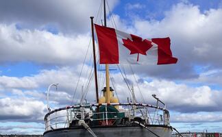 Canadá ofrece trabajo a mexicanos en planta de mariscos (sin estudios)