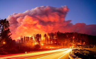 El peor incendio de California avanza sin control entre aumento de temperaturas