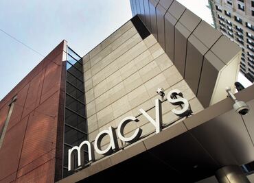 Los grandes almacenes Macy's cerrarán al menos 28 tiendas en EU