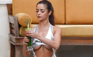 Demi Rose se roba las miradas en Yucatán, México, con diminuto short y falda de red
