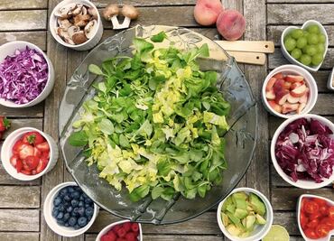 ¿De qué forma la dieta mediterránea puede hacerte vivir más?