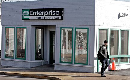 Autos de alquiler más caros que vuelos en Estados Unidos, ¿por qué?