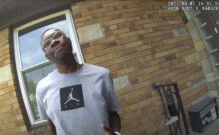 Video. Esposan por error a vendedor inmobiliario afroamericano, al cliente y a su hijo