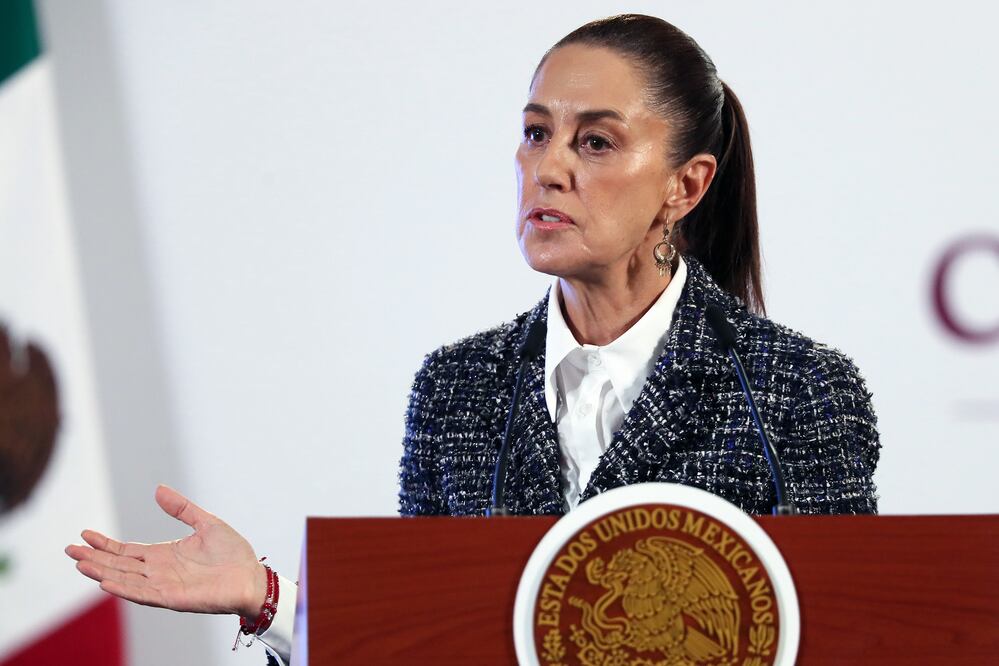 Sheinbaum dice que corresponde a la Fiscalía decidir si investiga al gobernador de Sinaloa por caso de "El Mayo". EFE/ Mario Guzmán