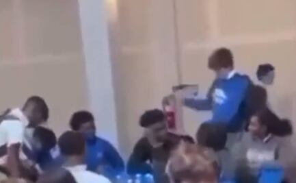 Arrestan a alumno por lanzar algodón y dar cinturonazos a joven afroamericano en EU