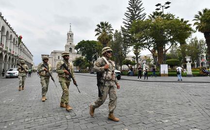 Perú declara estado de emergencia nacional; propone elecciones para 2023