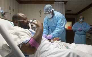 Variante Delta dobla el riesgo de hospitalización, alerta estudio