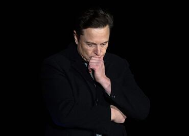 Elon Musk dice que Twitter ha perdido más de la mitad de su valor desde su compra
