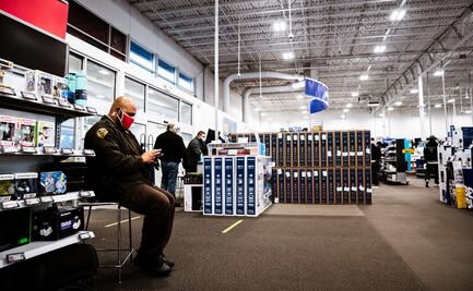 Black Friday. Pandemia desaparece muchedumbres en centros comerciales