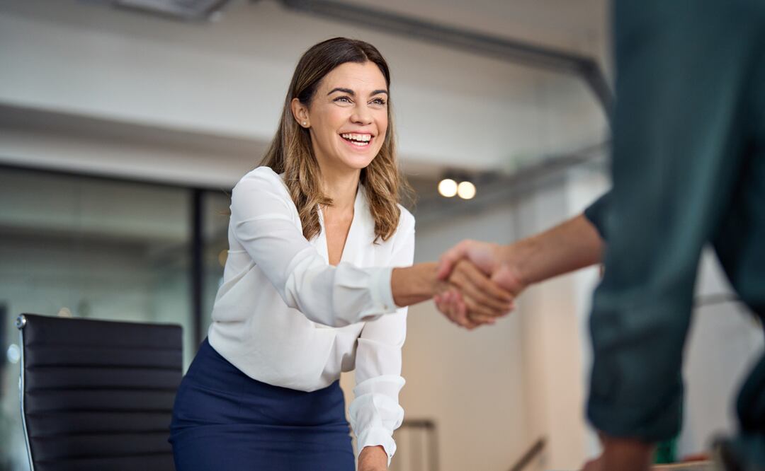 Tec de Monterrey lanza curso de estrategias de negociación gratis y en línea. ¿Cuáles son los requisitos? iStock/insta_photos
