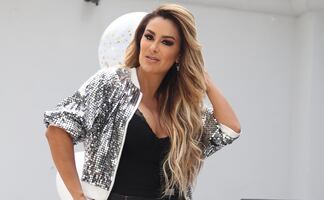 Ninel Conde enciende la primavera con glamurosa sesión en bralette y minishort