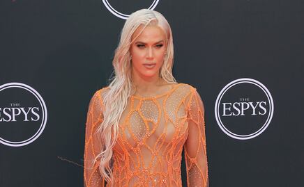 CJ Perry conquista Instagram con bodysuit de látex