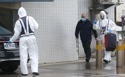 Tras enérgica política de “Covid cero”, extranjeros huyen de China