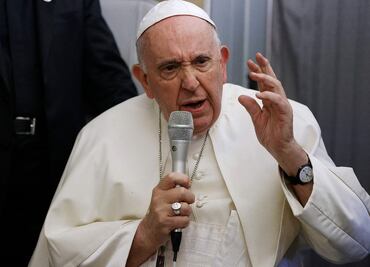 El papa Francisco afirma que las mujeres son "generosas" aunque a veces hay alguna "neurótica"