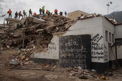 "No los demuelan": familias venezolanas suplican detener las demoliciones porque aún buscan a sus seres queridos