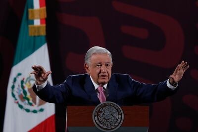 AMLO ofrece recompensas para resolver el caso Ayotzinapa antes de retirarse