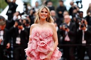 Heidi Klum, de 51 años, presume ‘bikini body’ de impacto en Cannes