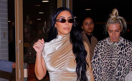 Kim Kardashian deslumbra con vestido de terciopelo en Nueva York