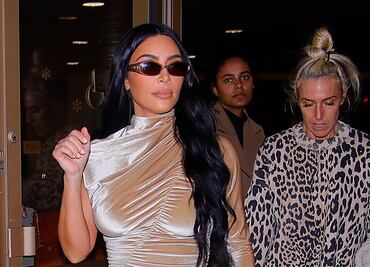 Kim Kardashian deslumbra con vestido de terciopelo en Nueva York