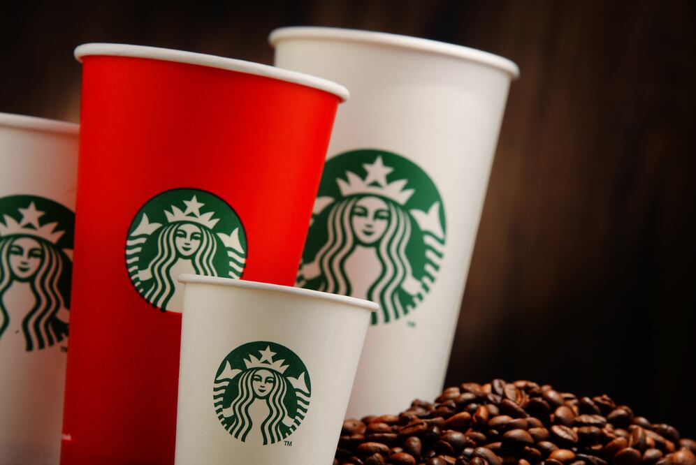 Starbucks anuncia su nuevo menú de primavera. Aquí las refrescantes novedades: Foto: iStock / monticelllo
