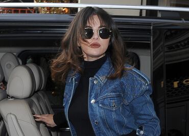 Selena Gomez impacta con figura y glamour en Londres