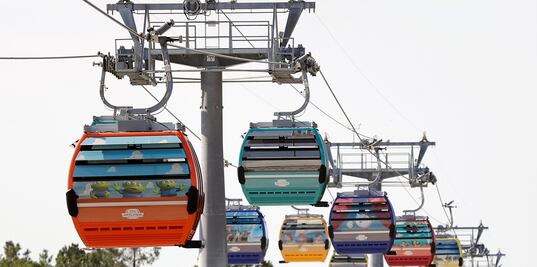 Reabren teleférico Skyliner de Disney World, tras cierre por turistas varados