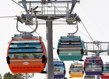 Reabren teleférico Skyliner de Disney World, tras cierre por turistas varados