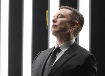 Elon Musk, la persona más rica del mundo según Forbes