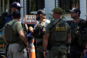 Demandan al Gobierno de Donald Trump para frenar redadas migratorias en Washington D.C.