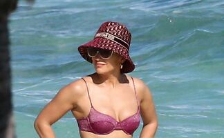El 'bikini body' con el que Jennifer Lopez conquistó la playa