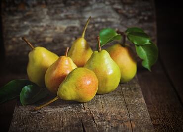 Cinco razones por las que la pera es una poderosa fruta que debes disfrutar en otoño