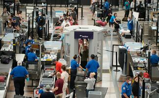 Viajar a Estados Unidos: ¿Qué se sabe sobre las vacunas que serán aceptadas?