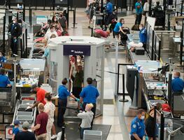 Viajar a Estados Unidos: ¿Qué se sabe sobre las vacunas que serán aceptadas?