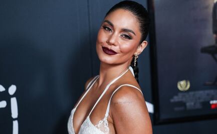 Vanessa Hudgens conquista con bikini turquesa en Los Cabos