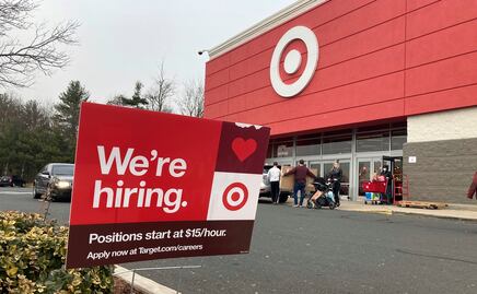 Target sube salarios iniciales: pagará hasta $24 dólares por hora a trabajadores