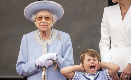Príncipe Luis se roba las miradas en el festejo de la reina Isabel (fotos)