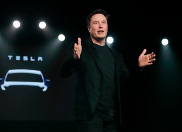 Tesla sigue en problemas: bajas ventas y peleas entre Elon Musk y Trump