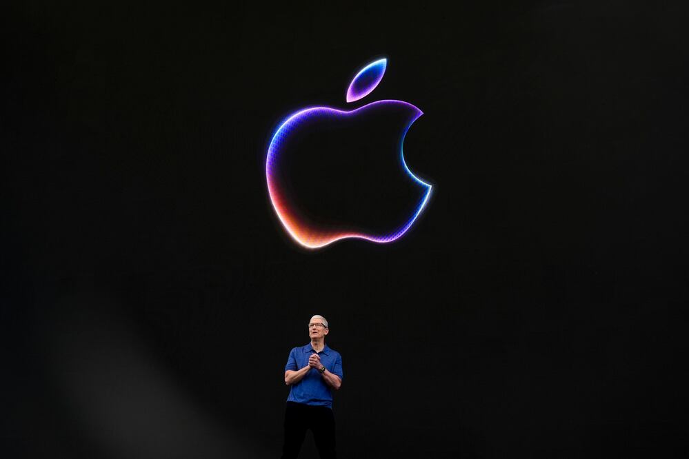 Apple presenta nuevo sistema de inteligencia artificial 'Apple Intelligence' para todos sus productos. Foto: AP