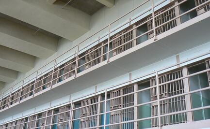 Mafioso escapa de prisión de alta seguridad con cuerda hecha con sábanas